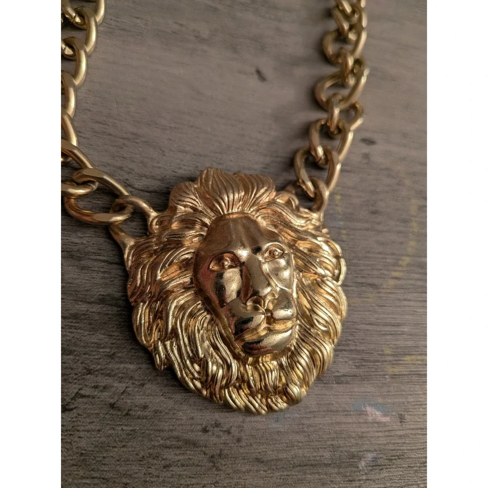 Mens Gold Tone Lion Head Pendant Curb Chain Statement Necklace Adjustable